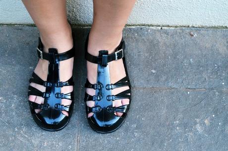 Shorts con corazones Shorts corazones_moda_streetstyle_look_fashionblogger_friendsfluencers_bloggercastellon_influencer_mivestidoazul (5)