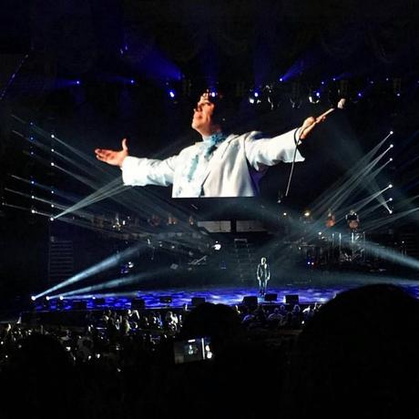 EN DIRECTO: Marc Anthony estalla en llanto en homenaje a Juan Gabriel. 14188510_1752289738378556_5301106907658297451_o