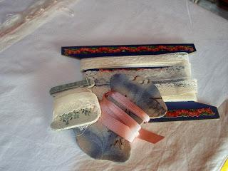 Faldon de bautizo bordado con cintas Faldon de bautizo bordado con cintas