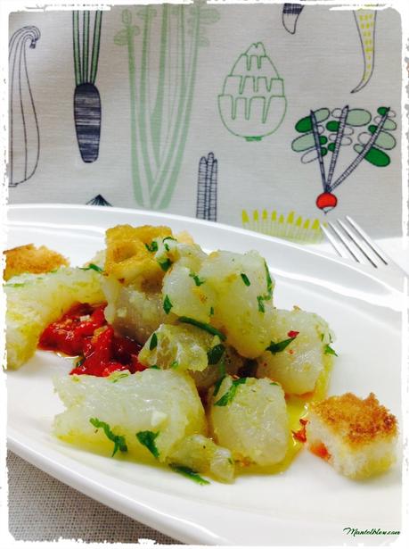 Ensalada de bacalao con picatostes