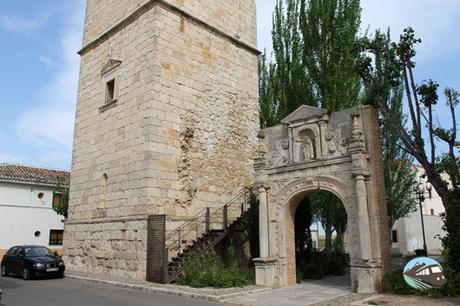 Pórtico y Torre San Martín