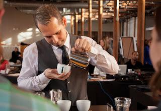 BARISTA, ¿COCINERO (A) O CHEF?Dado el desconocimiento que... BARISTA, ¿COCINERO (A) O CHEF?Dado el desconocimiento que...