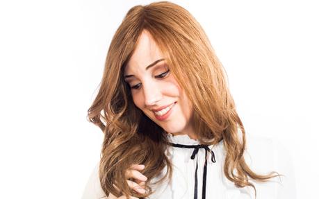 Cómo mejorar el aspecto de una prótesis capilar después del verano Cómo mejorar el aspecto de una prótesis capilar después del verano