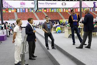 Jugándose ronda 2 de la XLII Olimpiada Mundial