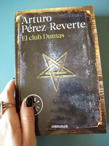 El club Dumas, Arturo Pérez-Reverte, reseña, novela policíaca