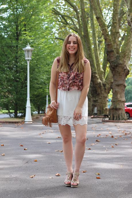 Outfit romántico de verano