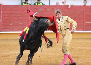 LÓPEZ SIMÓN Y EL CORDOBÉS, A HOMBROS EN PRIEGO