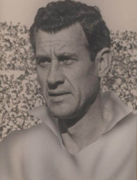 El futbolista más joven en debutar con la Roja El futbolista más joven en debutar con la Roja