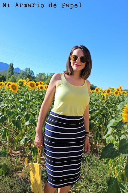 Cómo Combinar una Falda de Tubo con Rayas - 2 Cómo Combinar una Falda de Tubo con Rayas - 2