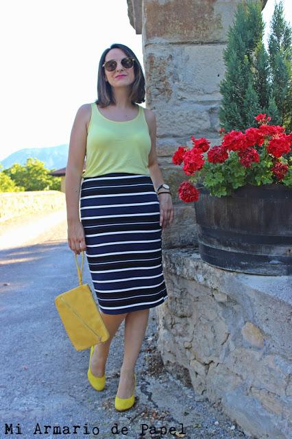 Cómo Combinar una Falda de Tubo con Rayas - 2 Cómo Combinar una Falda de Tubo con Rayas - 2