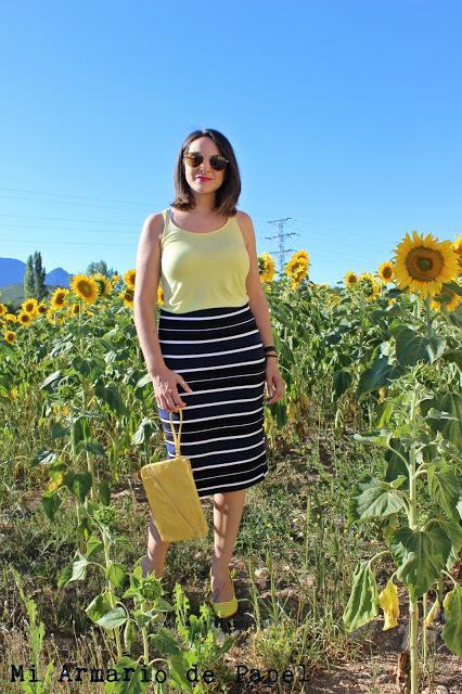 Cómo Combinar una Falda de Tubo con Rayas - 2 Cómo Combinar una Falda de Tubo con Rayas - 2