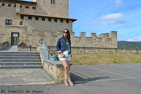 Cómo Combinar unos Shorts Blancos - Propuesta 2 Cómo Combinar unos Shorts Blancos - Propuesta 2