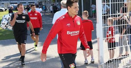 Chicharito vuelve a entrenar y podría jugar el sábado