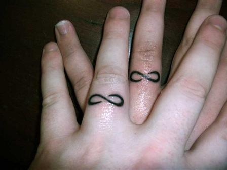 Alternativa a la alianza de boda…tatua tu anillo de boda! infinity-symbol-wedding-ring-tattoo