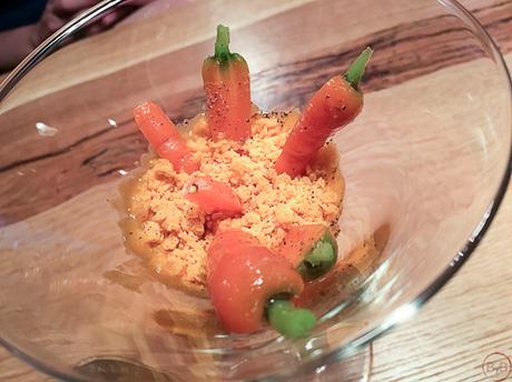 4amb5 Mujades, técnica y elaboración en los fogones 4amb5 Mujades, técnica y elaboración en los fogones