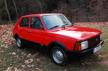 Coches míticos de los 80 y 90: Seat 127 127_fura_retro