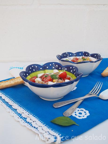 Ensalada de quinoa con tomate cherry y mozzarella Ensalada de quinoa con tomate cherry y mozzarella