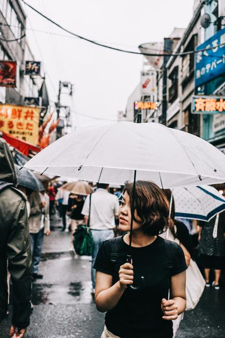 Tokyo_Travel_Guide-Fish_Market-Harajuku-Levis_Denim_Skirt-Off_The_Shoulders_Top-YSL_Sneakers-Outfit-Collage_Vintage-Street_Style-23