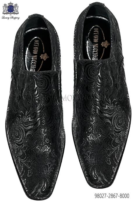 Traje de novio de corte entallado (slim fit); Barroco 2016 http://www.comercialmoyano.com/es/616-zapatos-brocados-negros-98027-2867-8000-ottavio-nuccio-gala.html