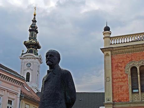 Un paseo por la ciudad serbia de Novi Sad Un paseo por la ciudad serbia de Novi Sad