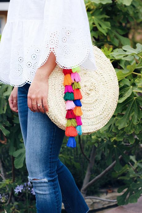 diy: bolso estilo boho con pompones de colores