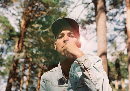 Pional deja single con Empress of Pional deja single con Empress of