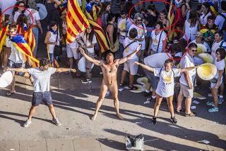 toni alba, independencia, independentismo, catalunya, cataluña, exhibicionismo, menores de edad