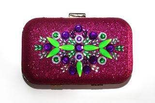 Bolso de fiesta fucsia y verde para invitada boda