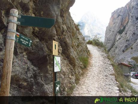 Inicio de la Senda del Cares en Poncebos