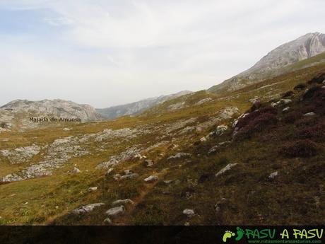 Camino a la Majada de Amuesa desde Collado Cerredo