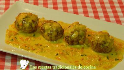 Albóndigas de carne con salsa de curry