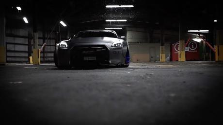 Doczilla. Un Nissan GTR Liberty Walk un tanto especial.