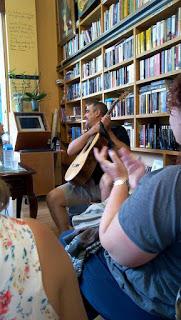 Crónica y fotos presentación UN VERANO EN LA PROVENZA en Denia Crónica y fotos presentación UN VERANO EN LA PROVENZA en Denia