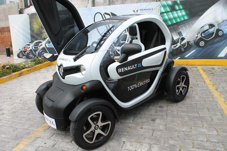 Renault, entrega los primeros vehículos eléctricos Twizy