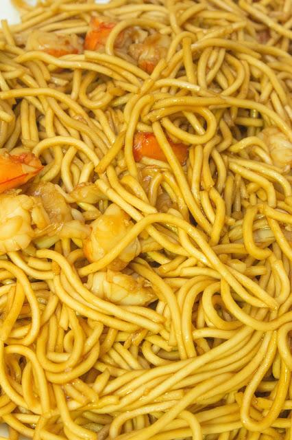 Fideos vietnamitas con gambones