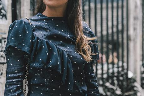 TOPSHOP UNIQUE lfw-london_fashion_week_ss17-street_style-outfits-collage_vintage-vintage-topshop_unique-polka_dot_dress-white_mules-topshop_boutique-adenorah-33