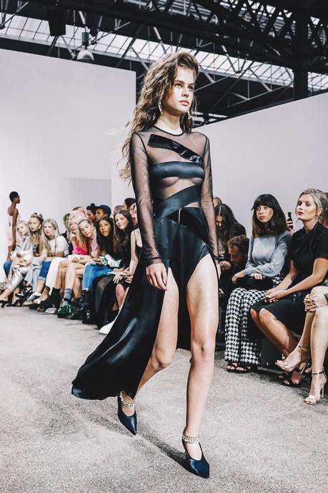 TOPSHOP UNIQUE lfw-london_fashion_week_ss17-street_style-outfits-collage_vintage-vintage-topshop_unique-32