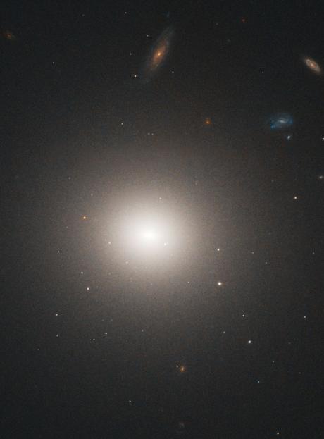 El cúmulo de galaxias de Virgo por Hubble