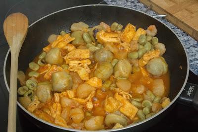 Fideos de arroz agridulces con verduras,pera, tortilla y gambas Fideos de arroz agridulces con verduras,pera, tortilla y gambas