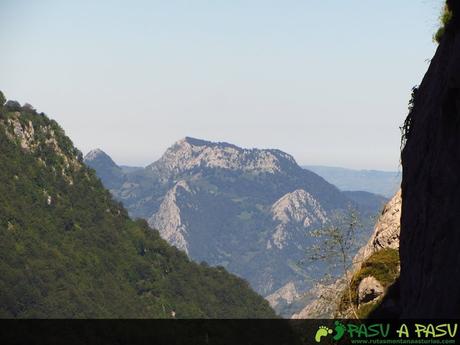 Vista de la Mota Cetín desde Ozania