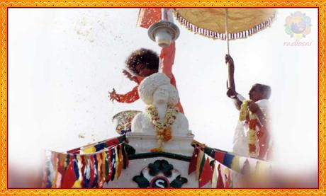 LA CONSTRUCCIÓN DE PRASHANTI DE UN SANKRANTHI LA CONSTRUCCIÓN DE PRASHANTI DE UN SANKRANTHI