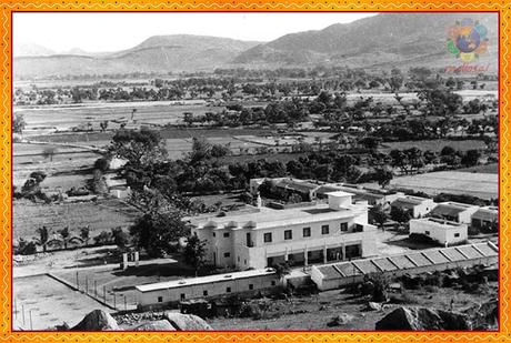 LA CONSTRUCCIÓN DE PRASHANTI DE UN SANKRANTHI LA CONSTRUCCIÓN DE PRASHANTI DE UN SANKRANTHI