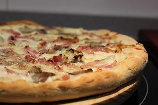 Masa de Pizza. Pizza Carbonara facil