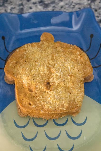 Bizcocho de almendra, zanahoria y poco al microondas sin gluten ni lactosa Bizcocho de almendra, zanahoria y poco al microondas sin gluten ni lactosa