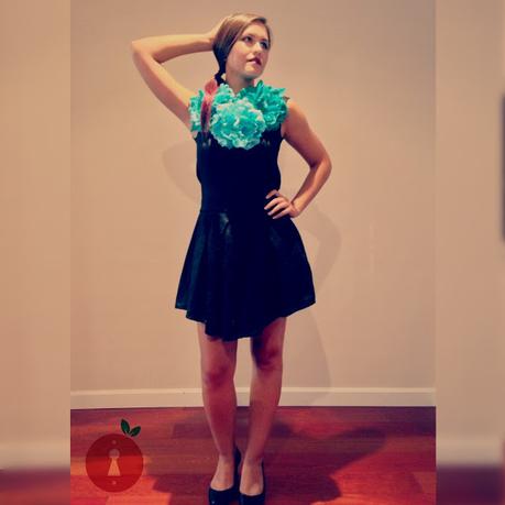 #outfit vestido negro y un buen collar de Cloti García bastan para impresionar