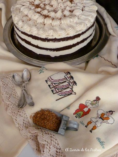 Tarta de Chocolate con crema Gofio y Gofio frito Tarta de Chocolate con crema Gofio y Gofio frito