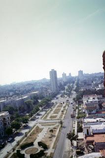 PASEO POR CENTRO HABANA, EL VEDADO, CEMENTERIO DE COLÓN Y...