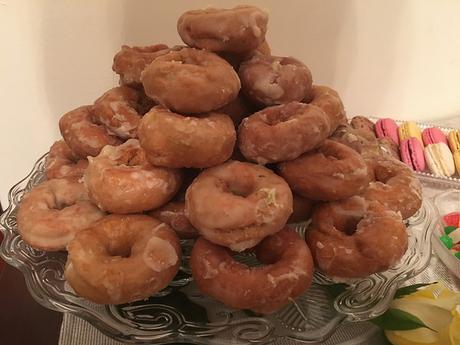 Tarta de crema de limón con merengue y Mesa dulce Bodas plata