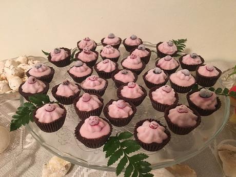 Tarta de crema de limón con merengue y Mesa dulce Tarta de mango y Maracuya