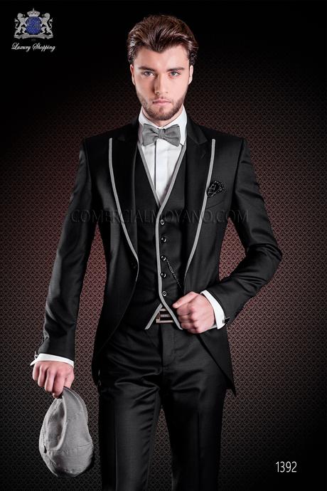 Moderno traje negro de novio de corte entallado (slim fit)